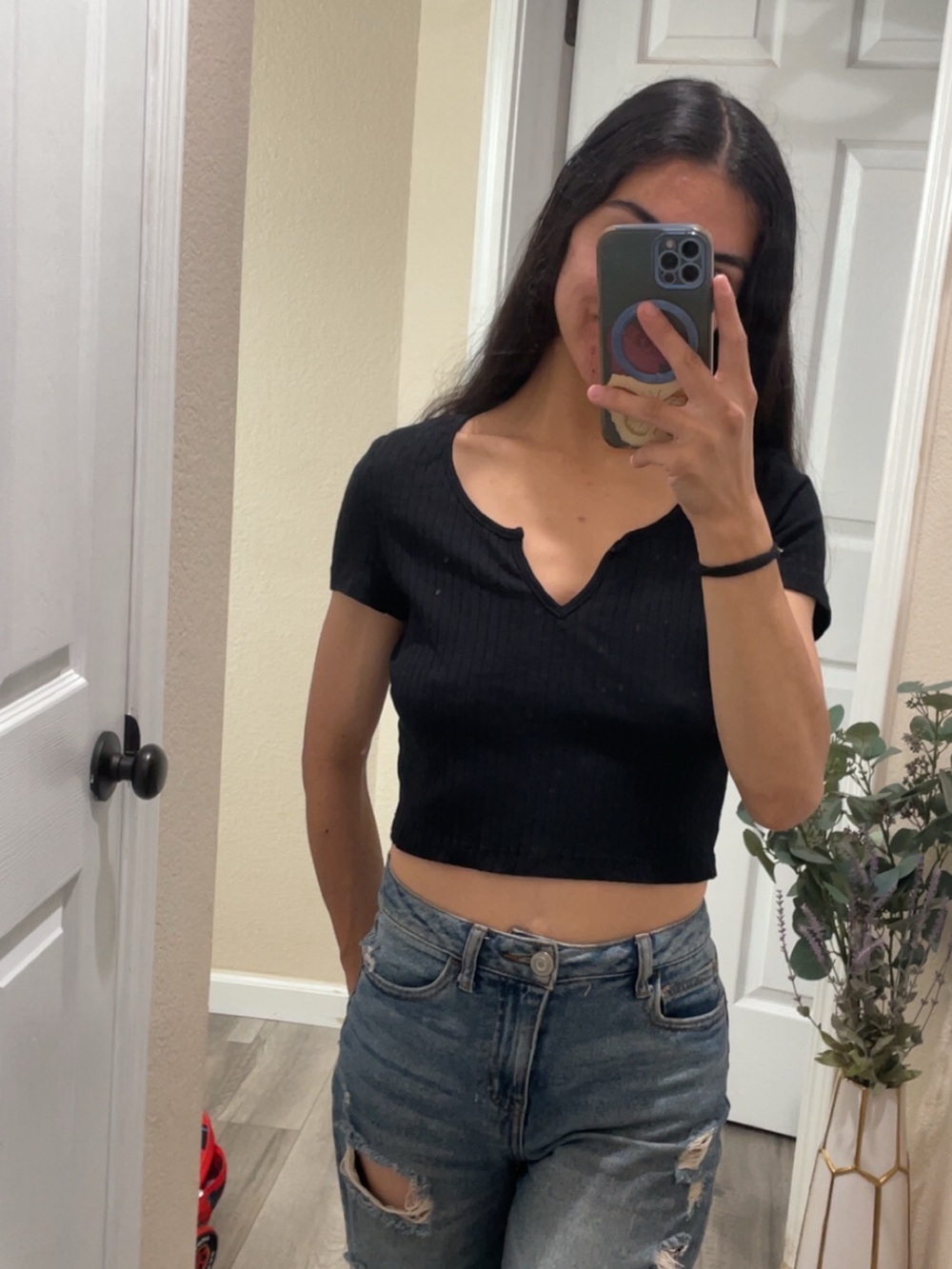 Shein basic v neck black ribbed cropped top